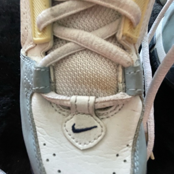 Nike Vintage Y2K Sneakers Kicks Runners - Size 6 - Picture 10 of 10